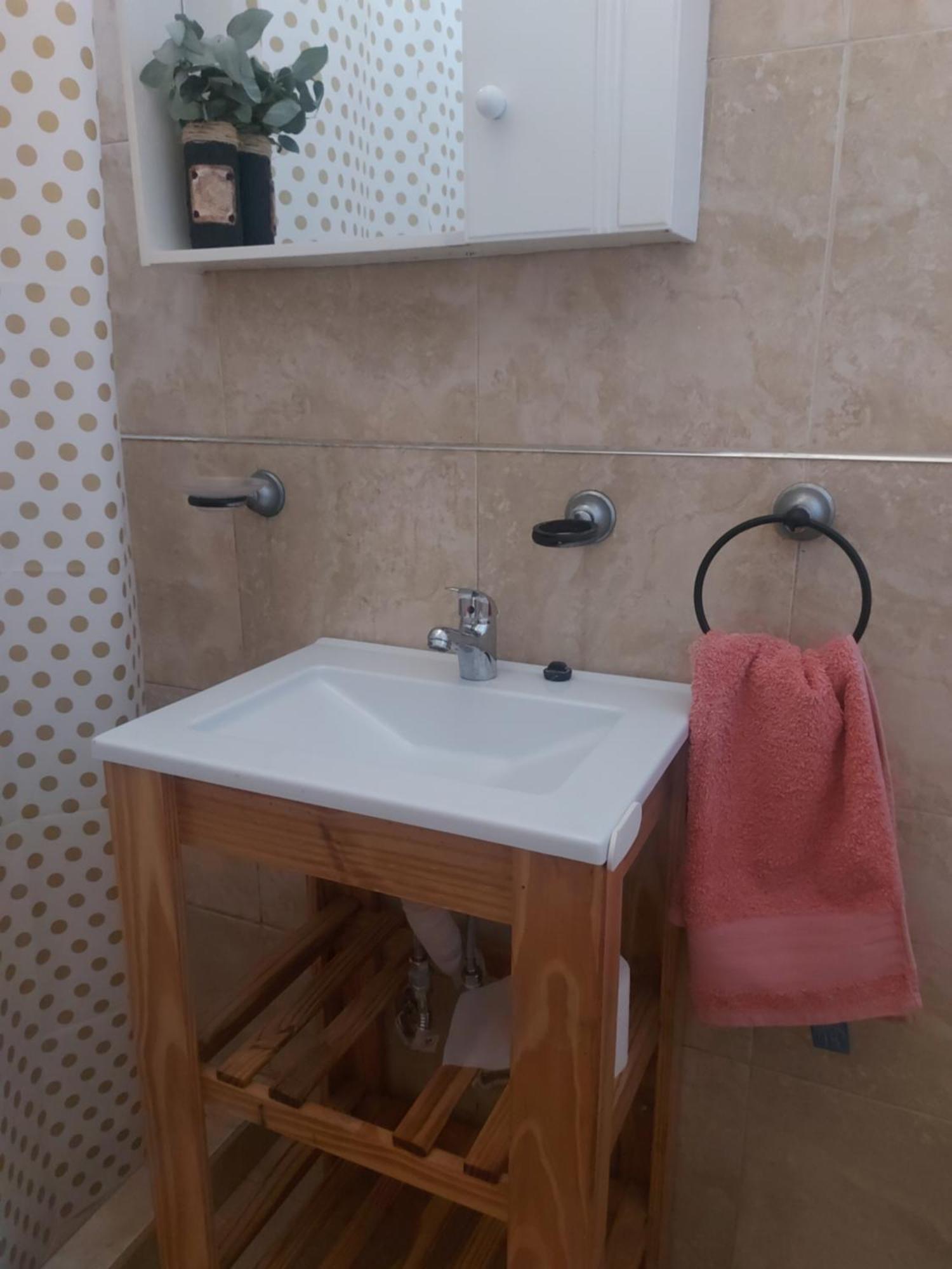 Departamento Economico Cerca Parque Termal Rodo-hue 4 Apartment